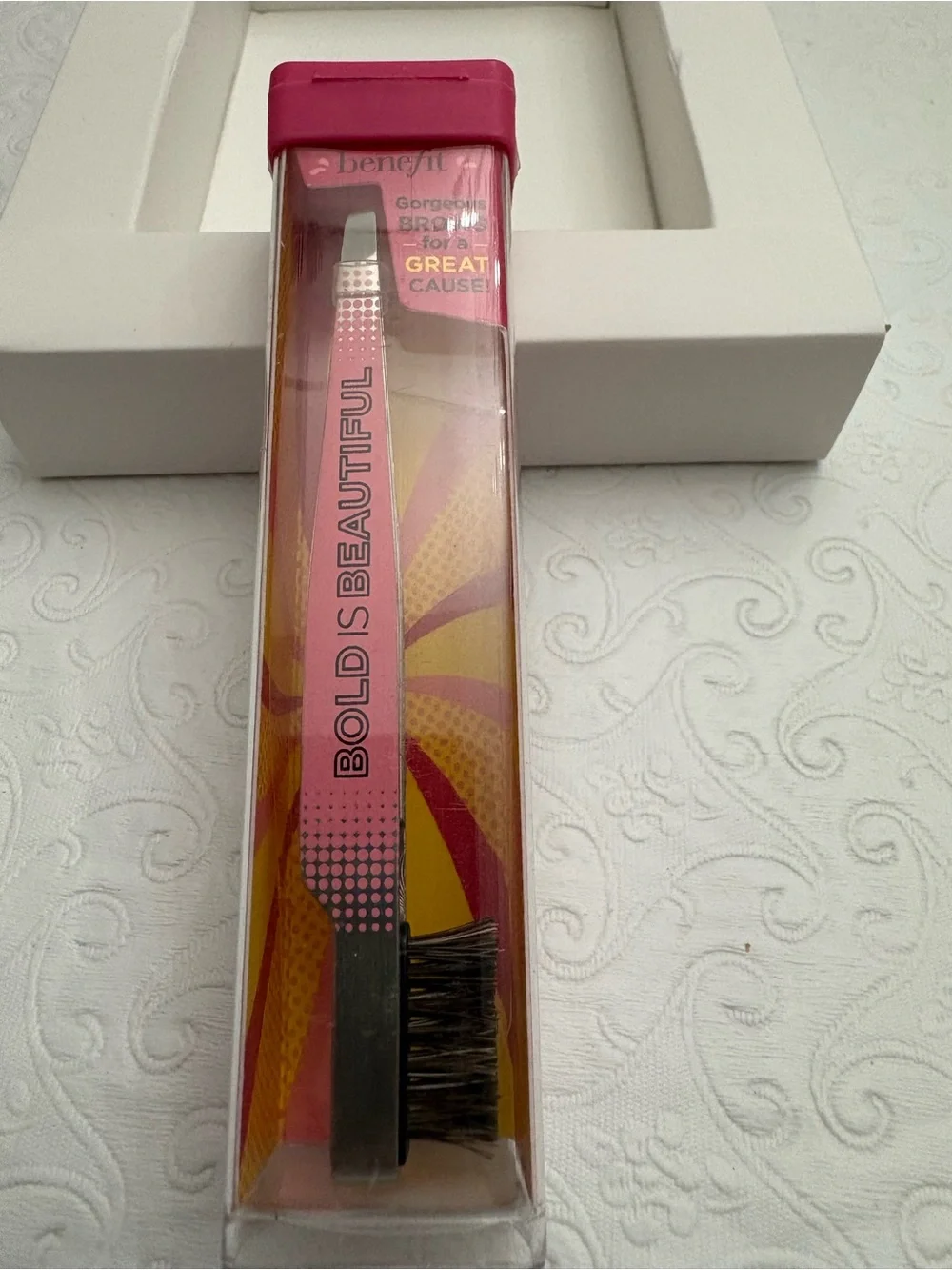 Benefit Bold Is Beautiful Dual-Ended Pink Brow Brush